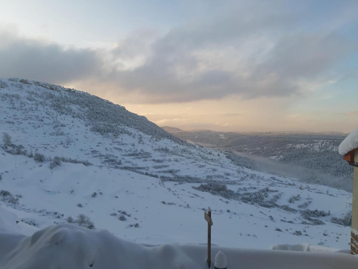 Apartamentos Mirador De Gúdar Dış mekan fotoğraf